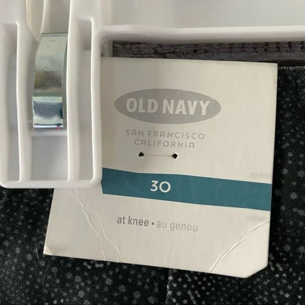 NWT Old‎ Navy Shorts Size 30